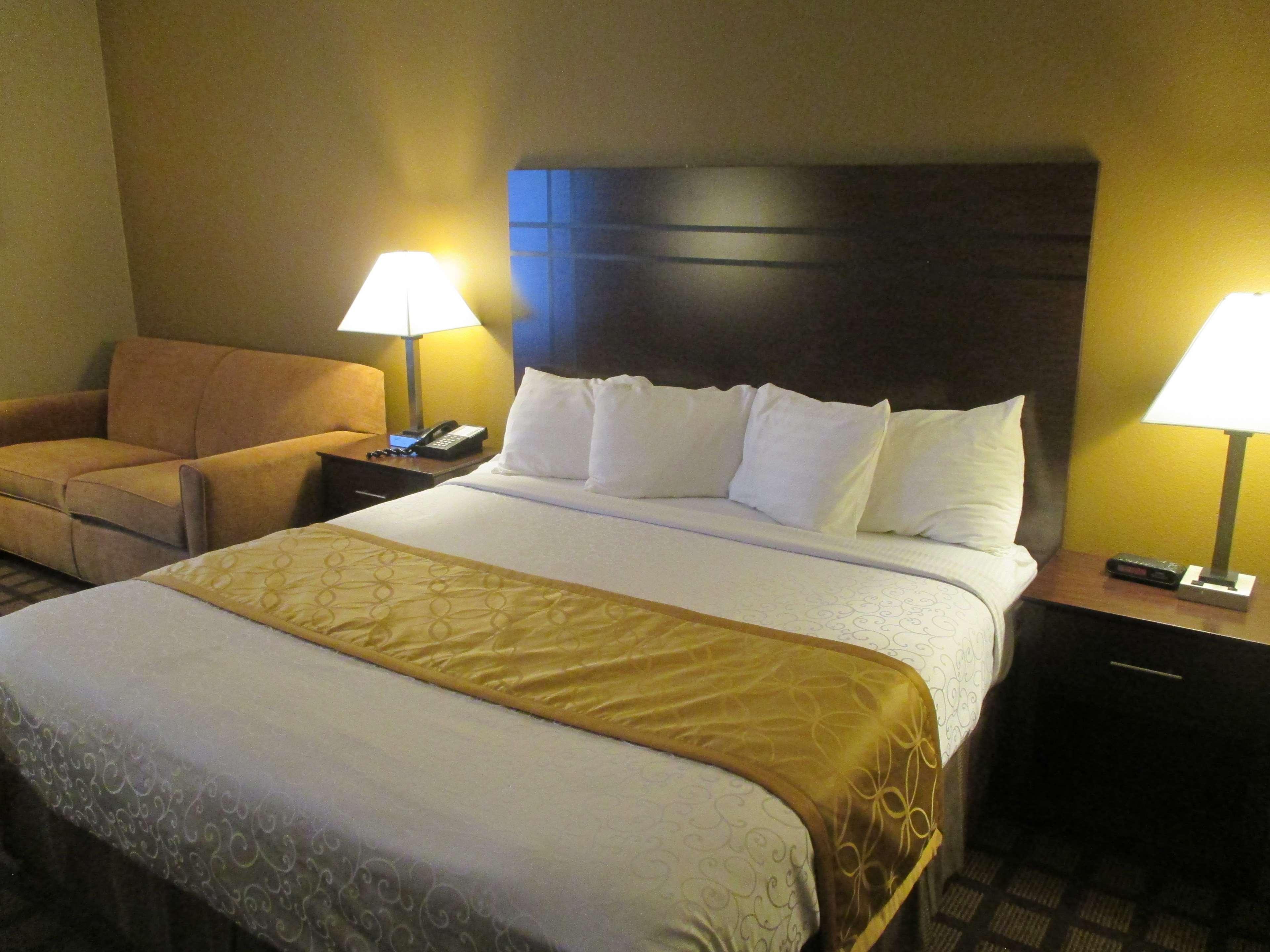 Best Western Plaza Hotel Saugatuck Exterior photo
