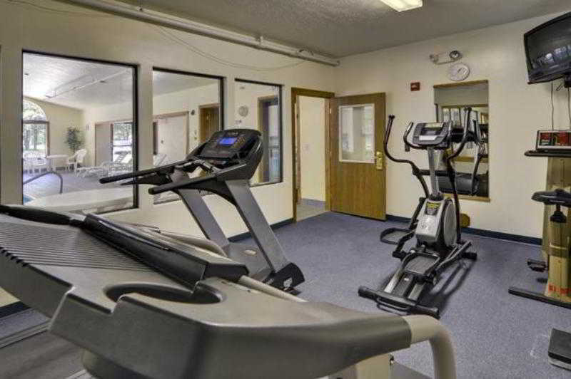Best Western Plaza Hotel Saugatuck Facilities photo