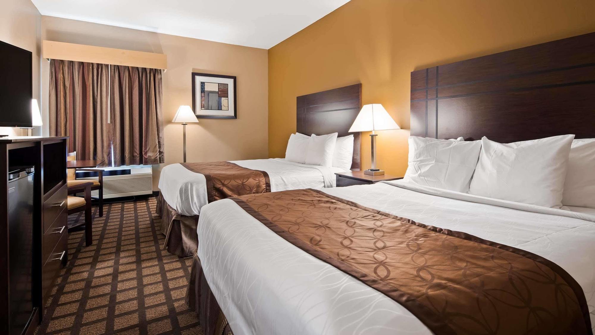 Best Western Plaza Hotel Saugatuck Exterior photo